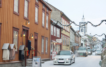 Kjerkgata, Røros. Foto: CEWG
