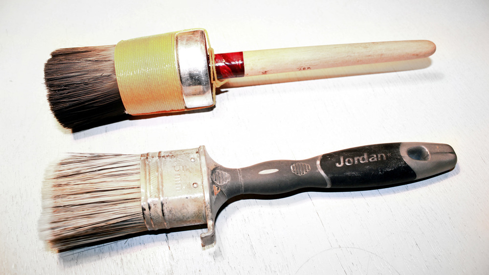 Ulike-typer-pensler-for-utvendig-malerarbeid-Foto-Jon-Braenne