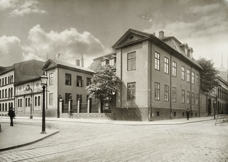 Severin Worm Petersen Gamle Krigsskolen 1898 Oslo Museum