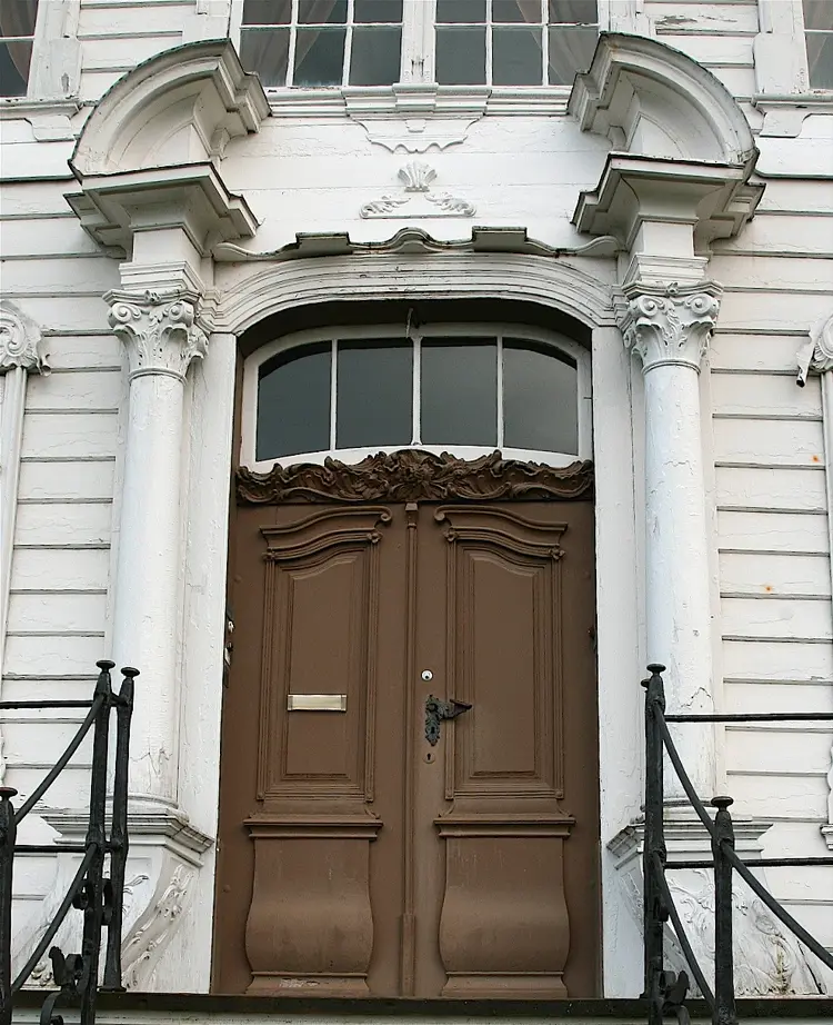 Portal damsgård