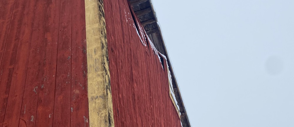 Låvekonstruksjon som har for svak materialstivheit. Foto: Håvar Aabol