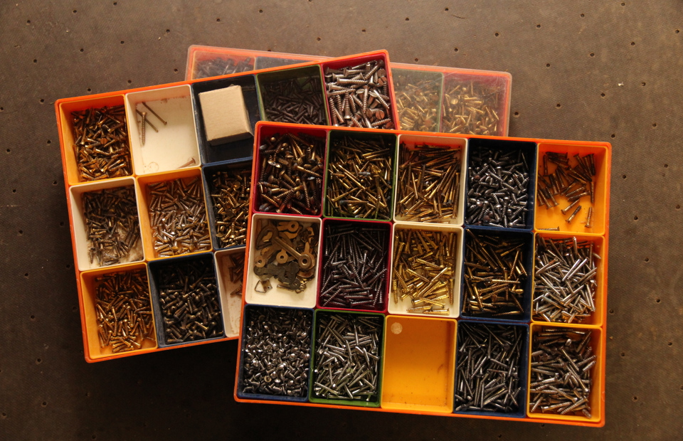 Skruer-boer-sorteres.-Foto:-Bygg-og-Bevar