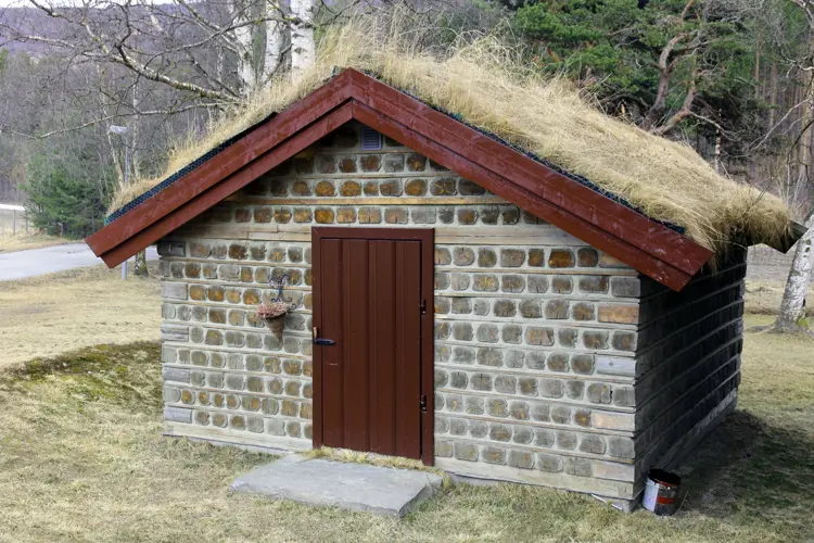 Et-kubbehus-som-staar-paa-Dovre-Foto-Bygg-og-Bevar
