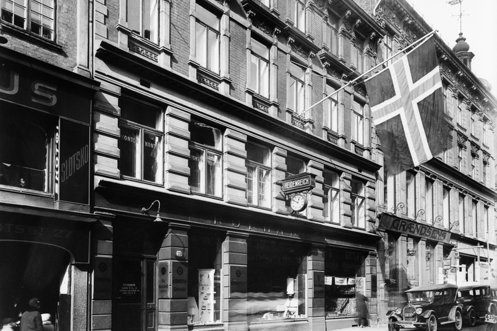 Godt-Eksempel-Paa-Farger-I-Svart-Hvitt-Foto.-Wilse.-Oslo Museum.