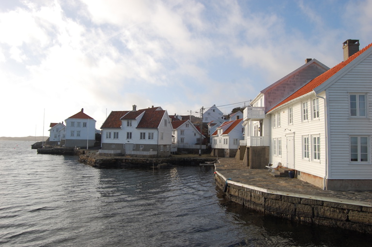 Bevaring av nasjonale verdier krever nasjonal innsats. Riksantikvaren prioriterer tilskudd til våre viktigste anlegg. Her fra uthavna Loshavn i Vest-Agder. Foto: Norsk Kulturminnefond