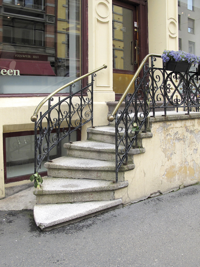 Slike trapper forsvinner ofte på grunn av krav om tilgjengelighet for publikum, Oslo 