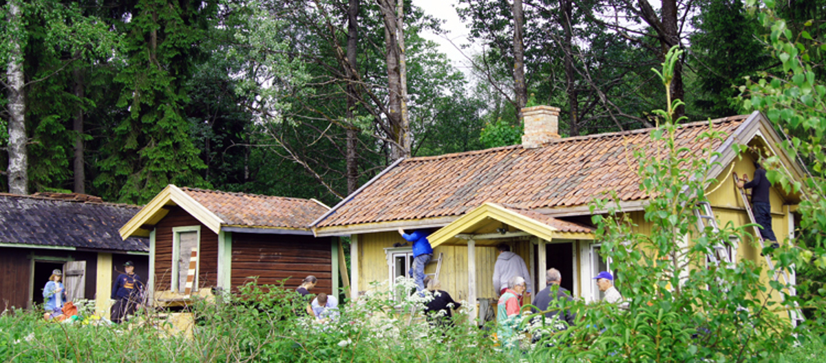 Ut på befaring. Foto: Ressurssenteret for landbruksbygninger