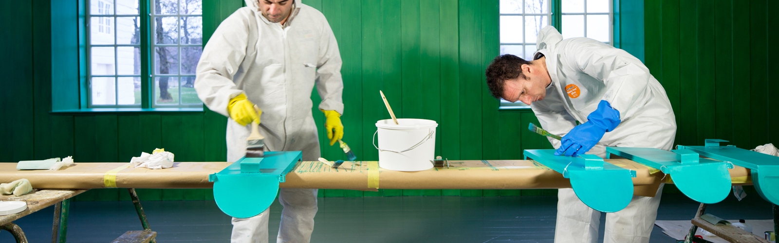 Verdigris er et kobberpigment som man får ved å behandle kobber med eddiksyre. Pigmentet gir en karakteristisk grønnfarge etter noen uker. Foto: Statsbygg