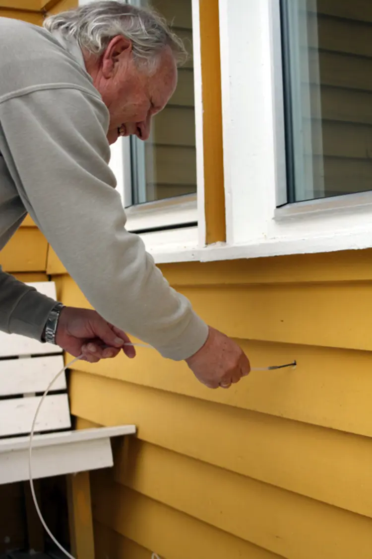 Bingo! Her var det mineralull. Foto: CEWG