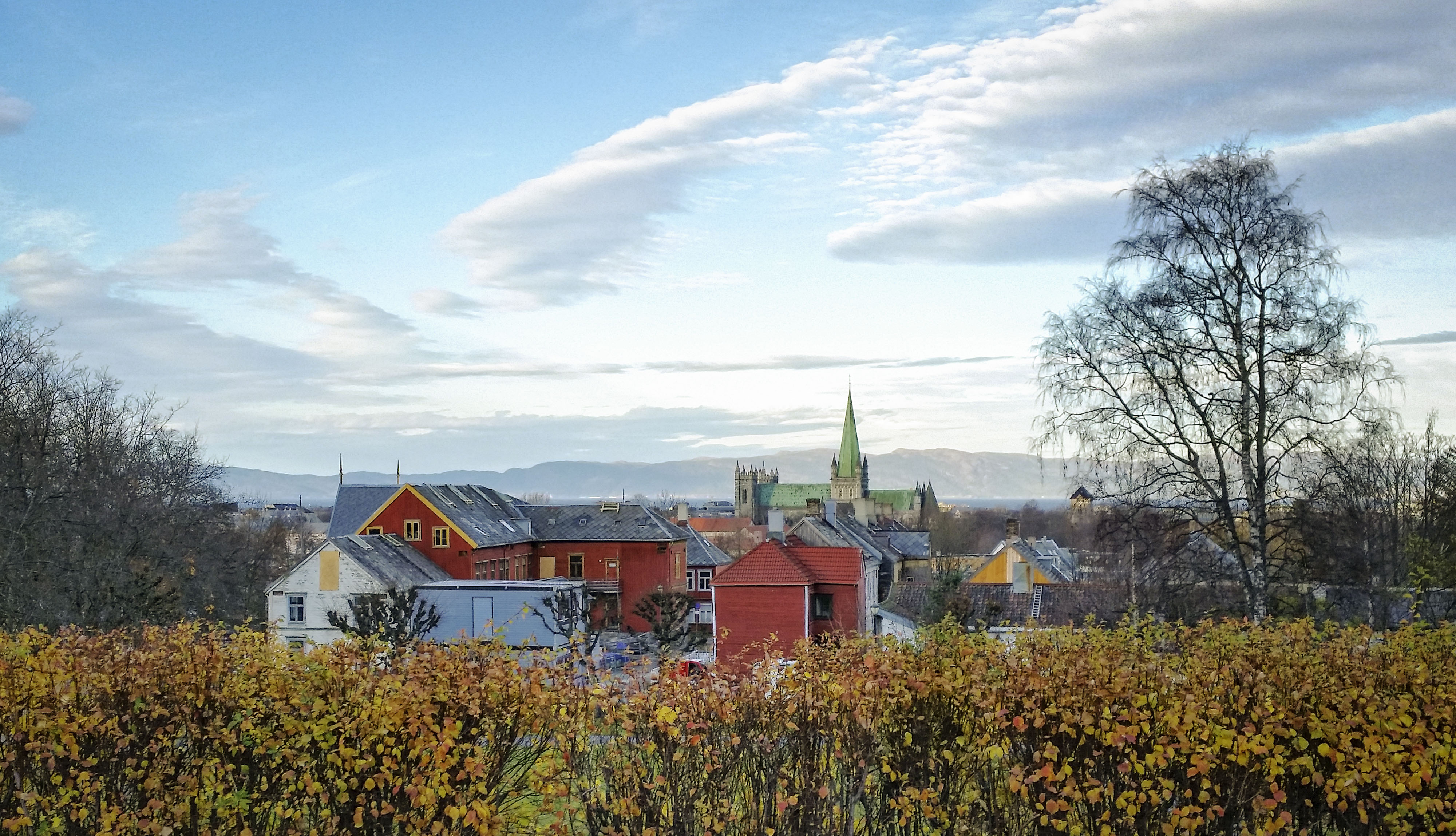 Thingvallagården. Utsikt mot Domkirken. Foto: Bente Haarstad