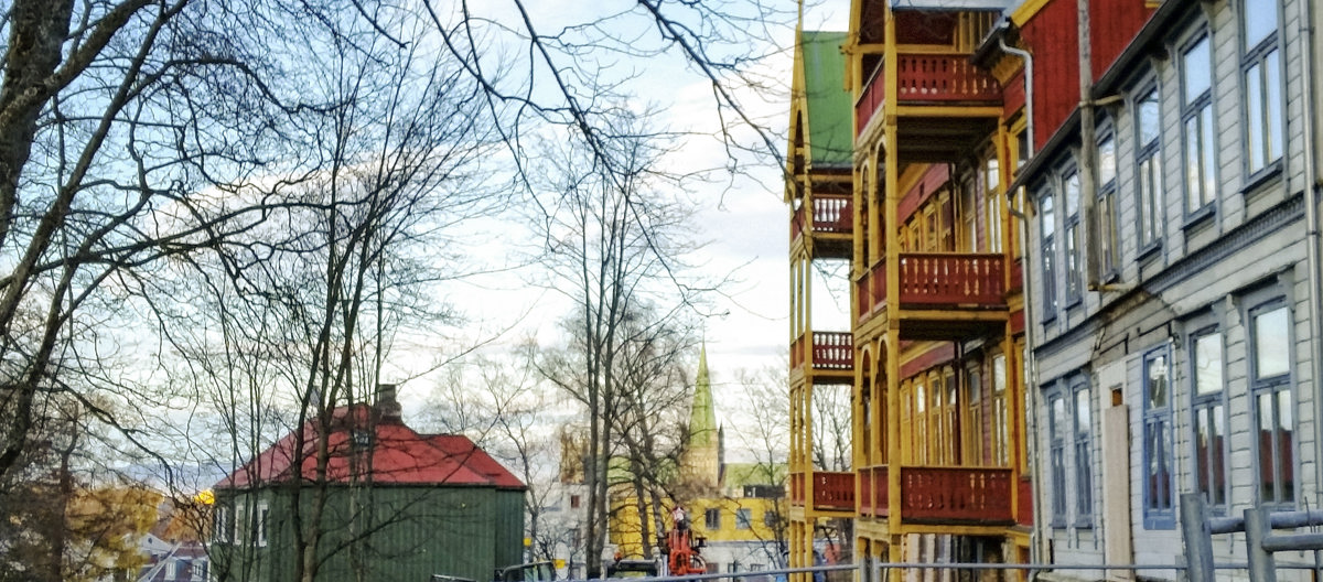 Arbeidene pågår. Thinvallagården, Trondheim. Foto Bente Haarstad