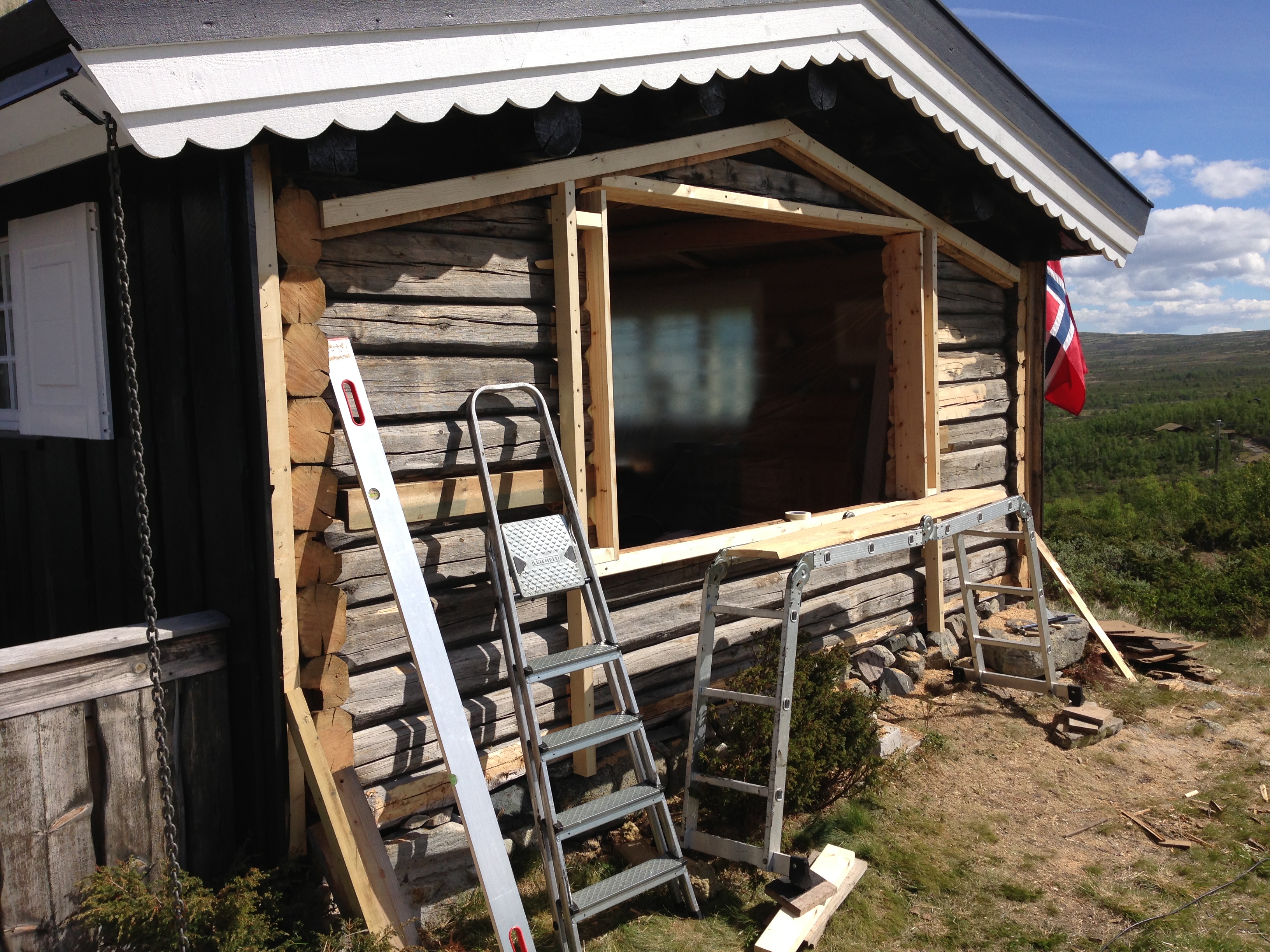 Utforing rundt vindu klar.jpg