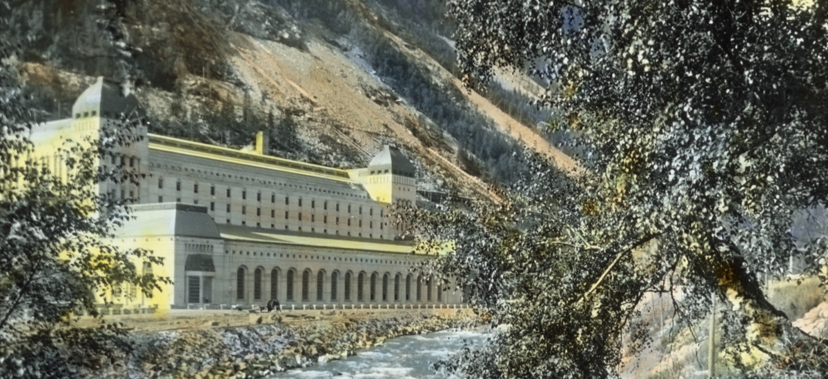 Rjukan. Foto: Anders B Wilse, Digitalt Museum