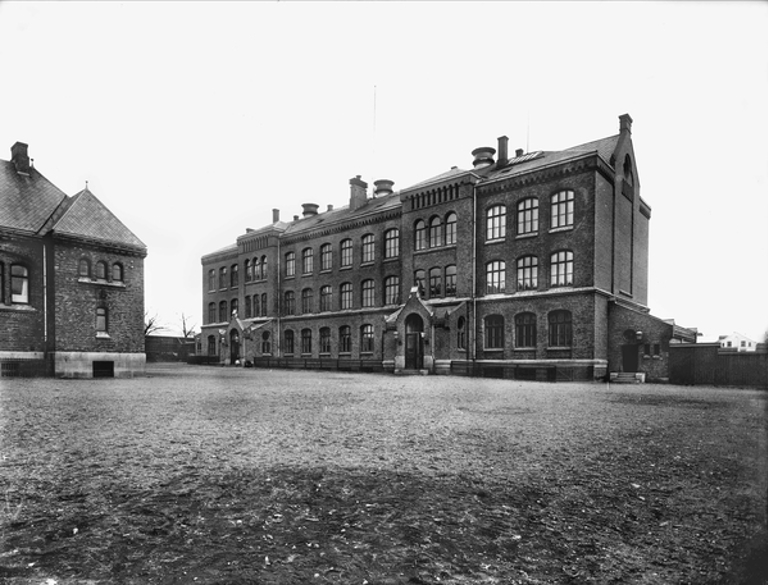 Lilleborg skole 1910. Foto Oslo bymuseum.jpg