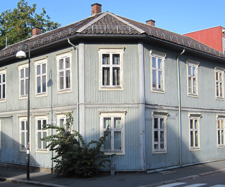 Gammel-prakt-ny-drakt-førbilde-Foto-BoligbyggOsloKF.jpg