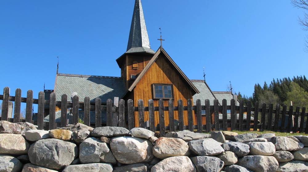 Hedalen-stavkirke-Foto-Bygg-og-Bevar