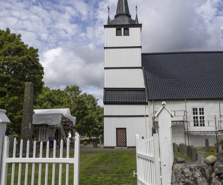 Holt-Kirke-restaurering (1)