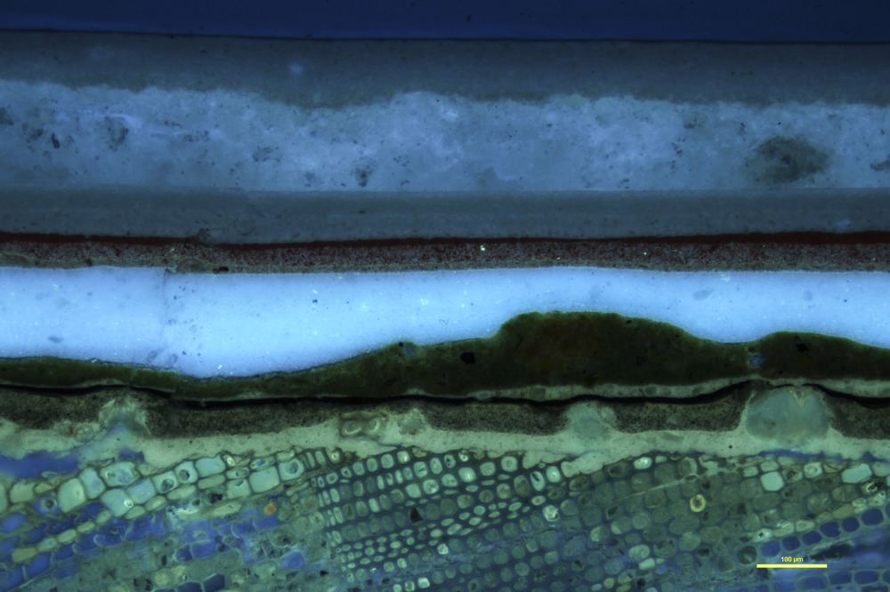 Proviantskrivergaarden-Malt-Brystningslist-Paa-Vekselspanel-i-UV-lys.-Foto:_Hulda_Blix