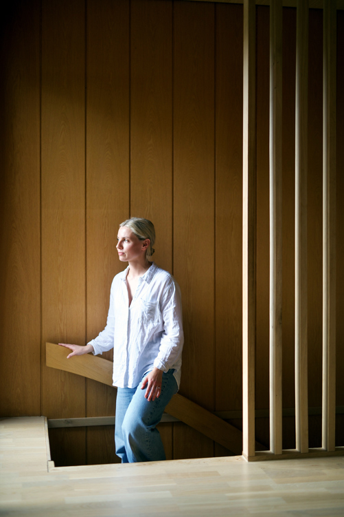 – Vi har hatt vår periode i «bokshus» og føler oss ferdig med det. Vi vil ha sjel og derfor beholder vi mye av den opprinnelige innredningen. Foto: Lise Bjelland