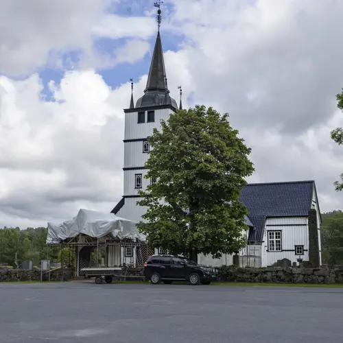 Holt-Kirke-Bygg-restaurering