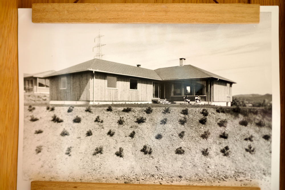 Et originalt fotografi viser huset slik det framsto da det var nytt i 1968.