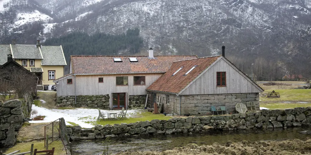 Smalhus-rom-kultur-giljegard-familiegard